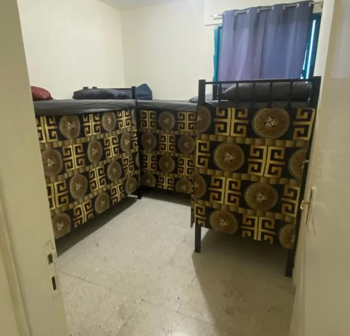 Peaceful Place Backpackers Абу-Даби Хостел